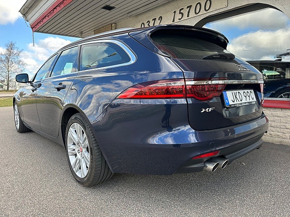Jaguar XF 3 of 29
