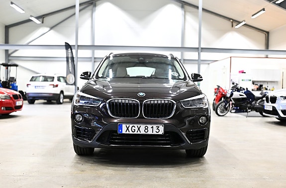 BMW X1 3 of 5