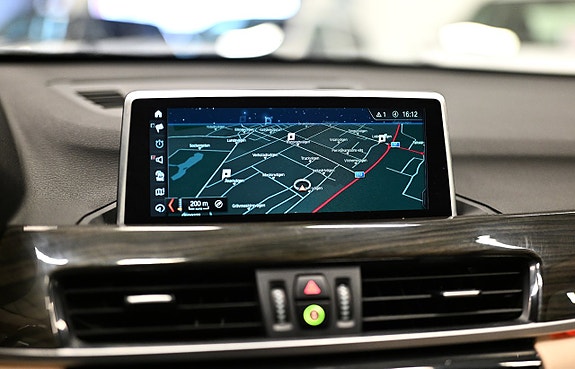 BMW X1 20 of 30