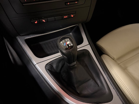 BMW 118d 23 of 27