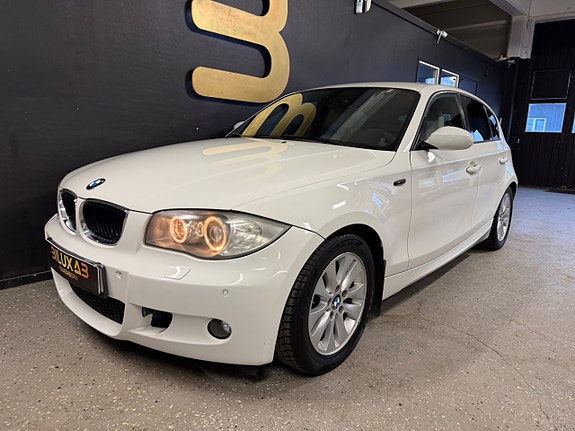 BMW 118d 4 of 5