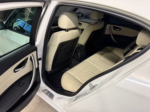 BMW 118d 15 of 27