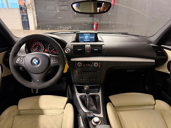 BMW 118d 17 of 27