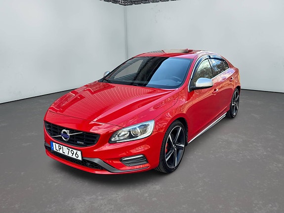 Volvo S60 3 of 5