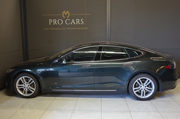 Tesla Model S 5 of 5