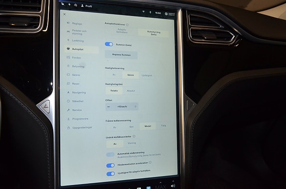 Tesla Model S 17 of 19