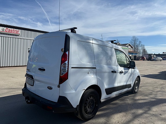 Ford Transit Connect 4 of 9