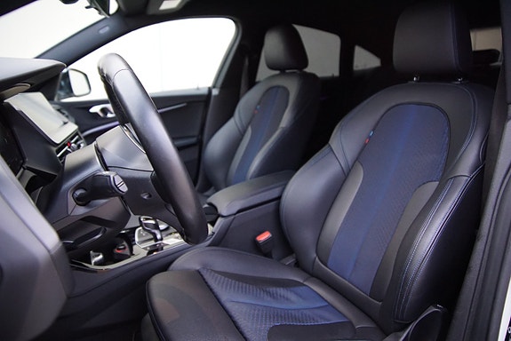 BMW 218 18 of 29