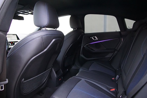 BMW 218 16 of 29