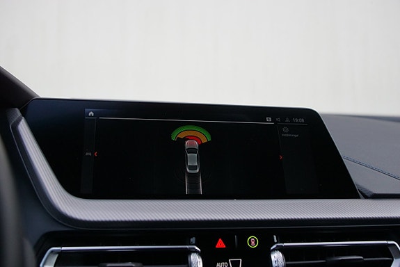 BMW 218 28 of 29