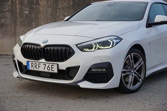 BMW 218 12 of 29