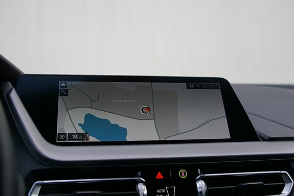 BMW 218 27 of 29