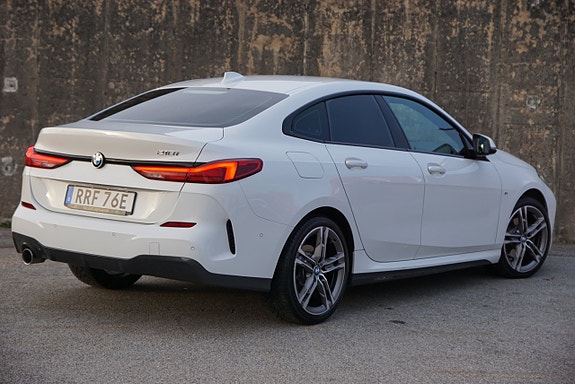 BMW 218 13 of 29