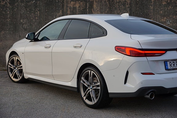 BMW 218 6 of 29