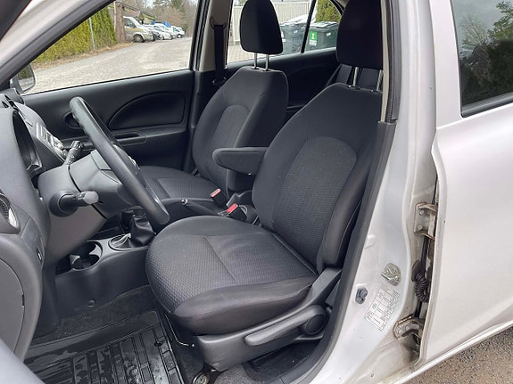Nissan Micra 14 of 22