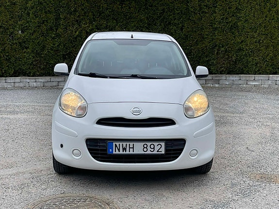 Nissan Micra 7 of 22