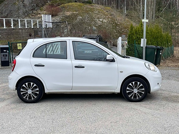 Nissan Micra 6 of 22