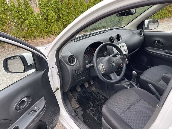 Nissan Micra 9 of 22