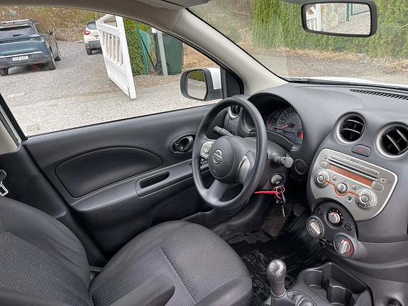 Nissan Micra 10 of 22