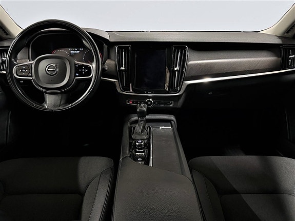 Volvo V90 Cross Country 12 of 26