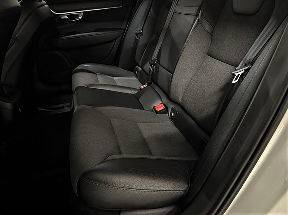 Volvo V90 Cross Country 20 of 26
