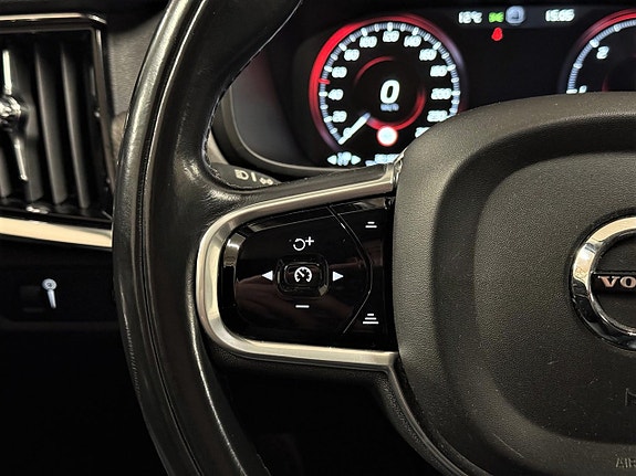 Volvo V90 Cross Country 17 of 26