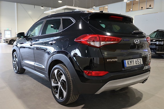 Hyundai Tucson 3 of 5