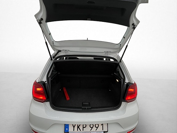 Volkswagen Polo 22 of 26