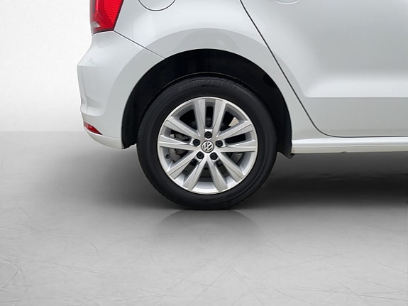 Volkswagen Polo 26 of 26