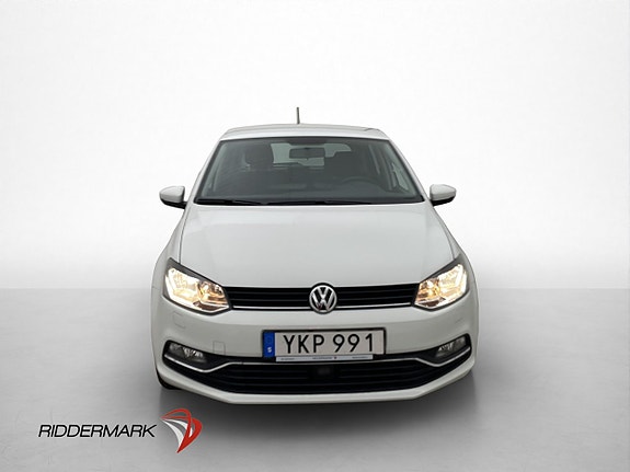 Volkswagen Polo 2 of 5