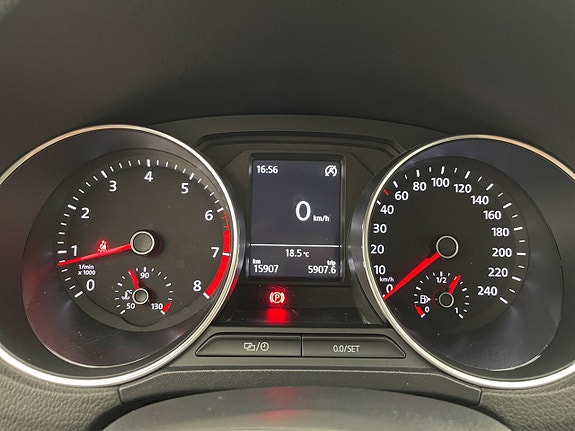 Volkswagen Polo 14 of 26