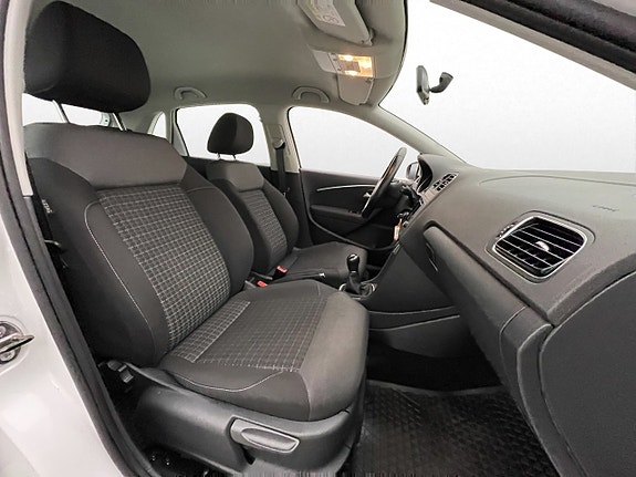 Volkswagen Polo 19 of 26