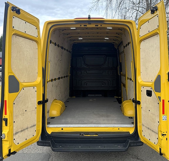 Volkswagen e-Crafter 35 18 of 21