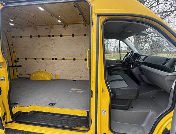 Volkswagen e-Crafter 35 6 of 21