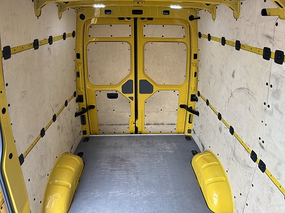 Volkswagen e-Crafter 35 7 of 21