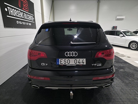 Audi Q7 9 of 25