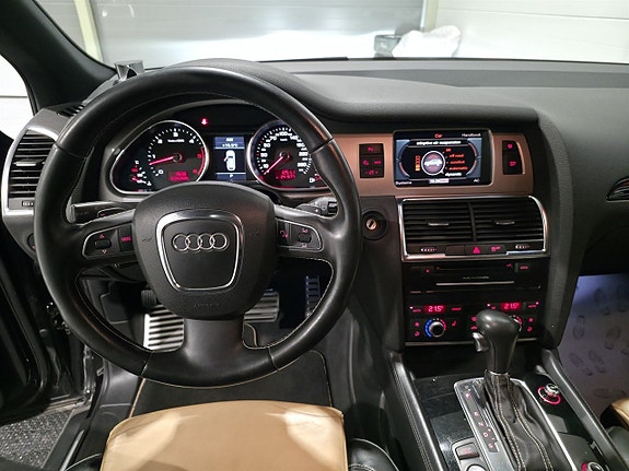 Audi Q7 6 of 25