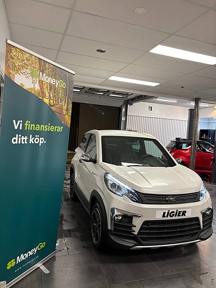 Mopedbil Ligier JS60 S&V däck (NY SERVAD & NY KAMREM) k-värm 4 of 8
