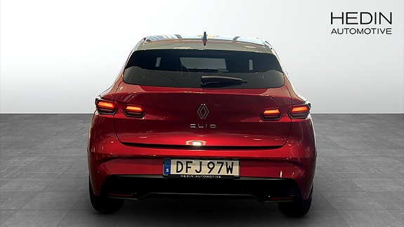Renault Clio 7 of 12