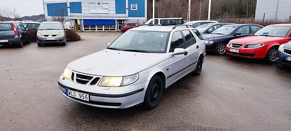 Saab 9-5 2 of 5