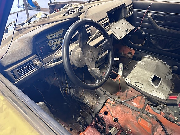 Volvo 245 5 of 5