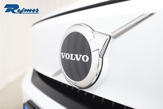 Volvo EX40 18 of 18