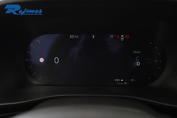 Volvo EX40 8 of 18