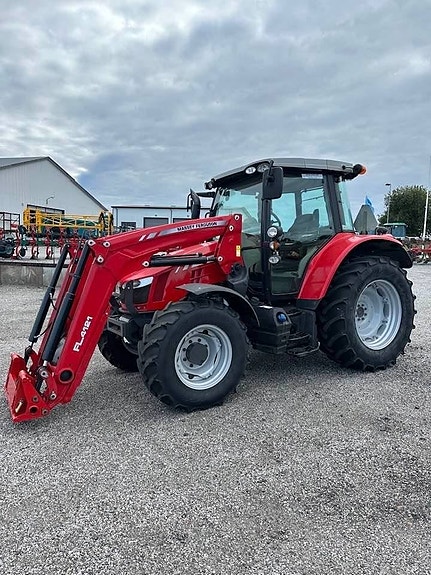 Massey Ferguson 5612 Dyna-4