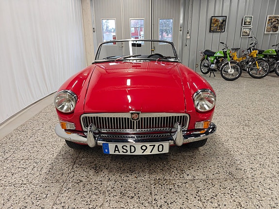 MG MGB 7 of 19