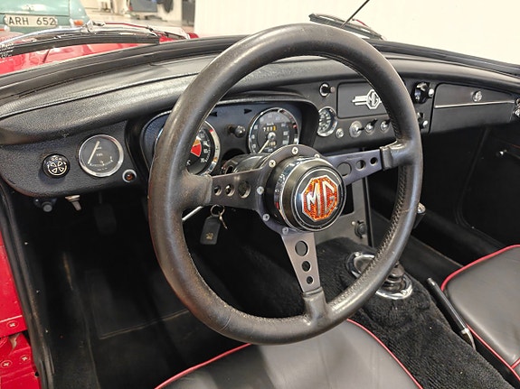 MG MGB 9 of 19