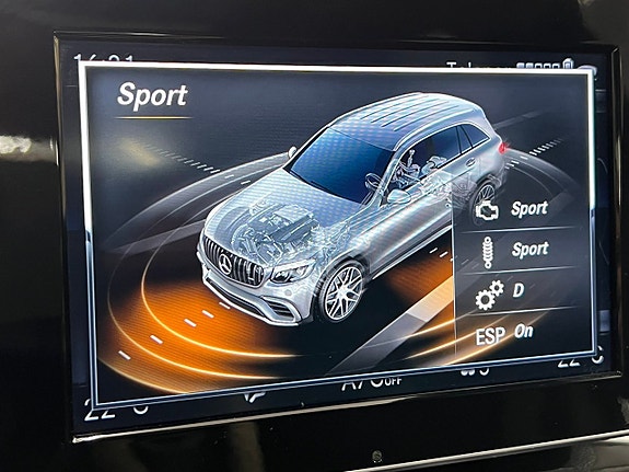 Mercedes-Benz GLC63 16 of 27