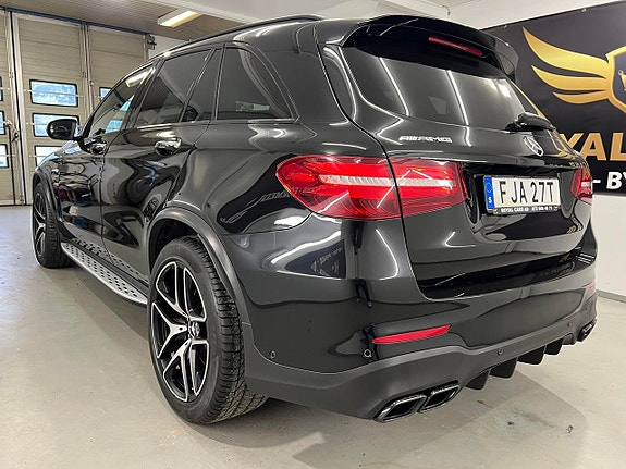 Mercedes-Benz GLC63 6 of 27