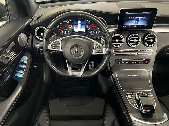 Mercedes-Benz GLC63 10 of 27