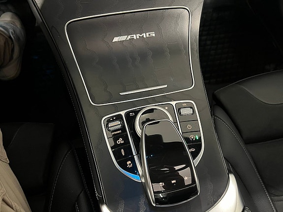 Mercedes-Benz GLC63 19 of 27